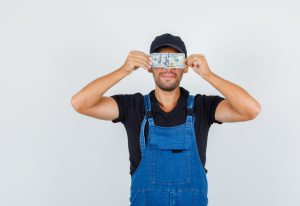 بهترین راه های افزایش درامد برقکاری در ایران | گروه مهندسی برق بهشتی قم